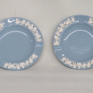 Wedgwood Etruria Barlaston Queensware Blue Ceramic Ashtrays Dishes a Pair 3854B