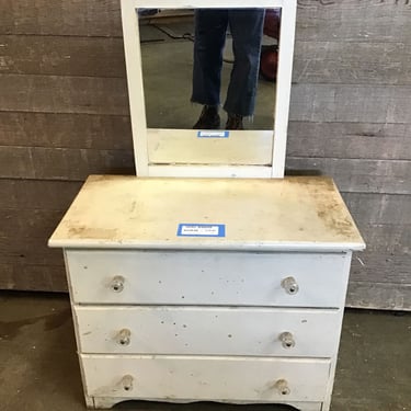 Teeny Weeny Vintage Dresser (Tacoma)