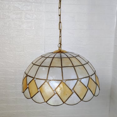 Vintage Ceiling Light/ Vintage Capiz Shell Light/ Retro Hanging Light/ Tiffany Style Pendant Light/Home Interior/ Mid Century Lightning/ 80s 