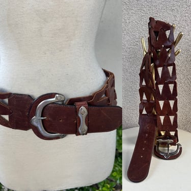 Vintage boho belt brown leather wide cutouts fits 31-35” L Streets Ahead 