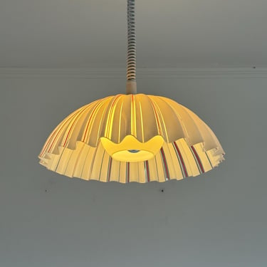 Vintage White & Red Unique Pendant Light / Mid Century Modern Wavy Ceiling Light / Hanging Lamp / Lighting Fixture / 1970s 