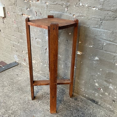 Oak Mission Plant Stand