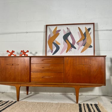 Mid Century Modern Teak Credenza by Jentique Made in England 