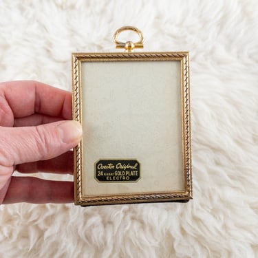 Overton 2-1/2 x 3-1/4 Inch 24 Karat Gold Plate Photo Frame, Small Vintage Gold Metal Picture Frame with Easel 