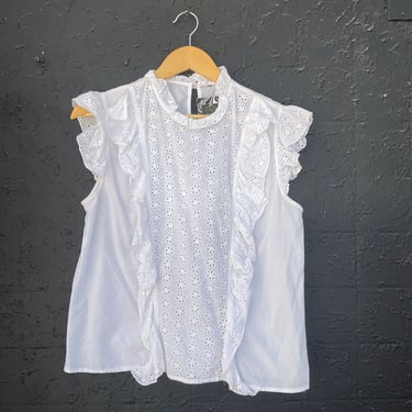 90s Lace Eyelet Ruffle Sleeveless Top