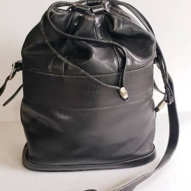 Vintage Gucci black leather drawstring bucket bag / Italian Designer Shoulder Bag GG Monogram Purse Drawstring Closure / Pandora 
