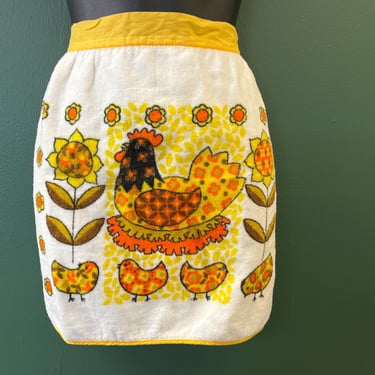 1970s terry cloth apron funky hen and chicks skirt saver 