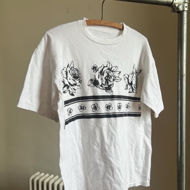 90’s vintage black and white screen printed roses and stripes t-shirt 