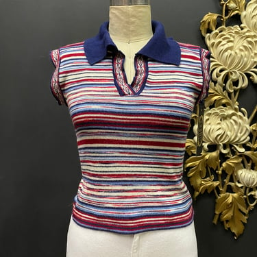 1970s knit top, space dyed, vintage shirt, size small, striped shirt, cap sleeves, 32 bust, retro, mod top, collared sweater, blue and red 