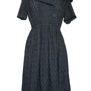 Vintage 40s Dress, 1940/50s Jeanne Model, M Women, Black Cotton Eyelet, Pleated 