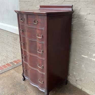 Antique Mahogany Chest of Drawers