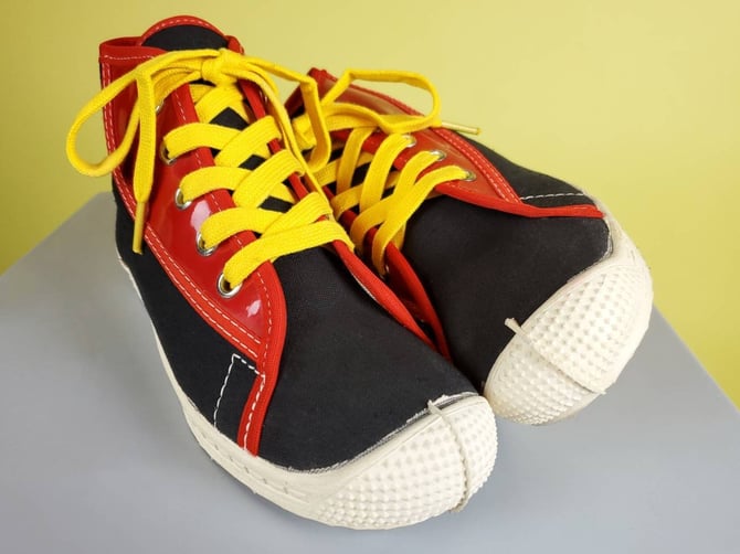 Vintage Soviet colorblock sneakers. Mod tennis shoes. USSR. W8/M6.5 