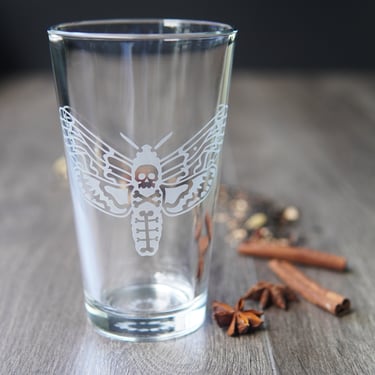 Deaths Head Hawkmoth Beer Pint Glass witchcore etched glassware 