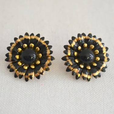 1960s Black and Gold Flower Clip Earrings 
