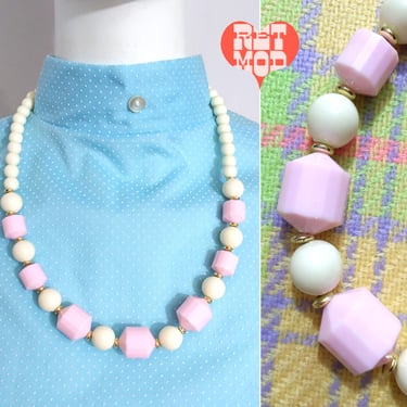 Pretty Vintage 80s Pastel Pink & Cream Colored Chunky Beaded Necklace 