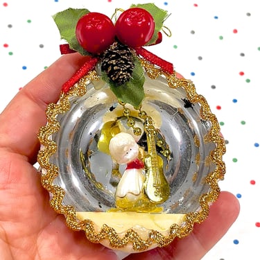 VINTAGE: Metallic Plastic Diorama Ornament - Christmas Decor - Ornament 