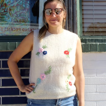 Embroidered Top, Vintage 1950s, Cream Crochet, Hand Knit Top, Floral Embroidery, M Women 