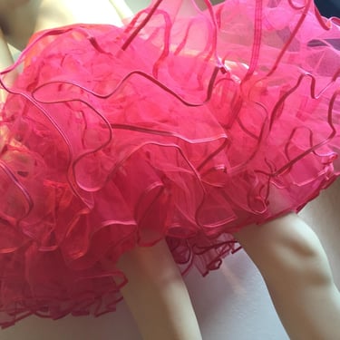 Swinging About That Room - Vintage Retro 2000s Does 1960s Fuchsia Crinoline Petticoat - XL 