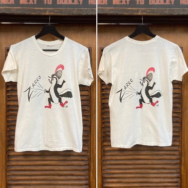 Vintage 1960’s Sword Fencing “Pepe Le Pew” Skunk Cartoon Artwork Two-Sided Tee Shirt, 60’s T-Shirt, Vintage Clothing 