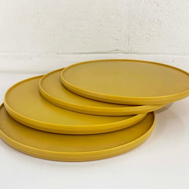 Vintage Turntables Rubbermaid Mustard Yellow Set of 4 Lazy Susan Turn Tables Plastic Pantry Kitchen Organization 1970s 