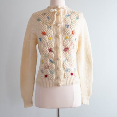 Adorable 1950's Hand Knit Floral Motif Wool Cardigan / Medium