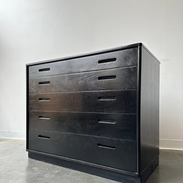 Edward Wormley for Dunbar Furniture Chest of drawers 