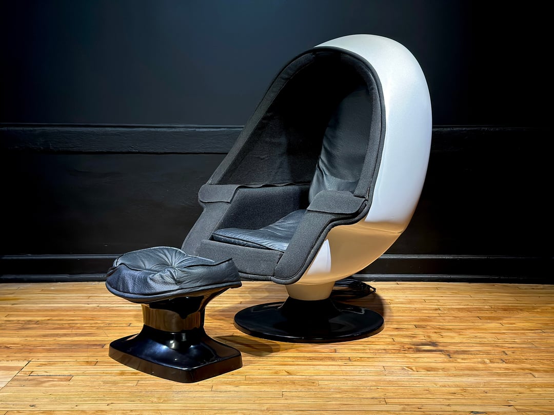 Pod Chair Egg Chair 1970s Vintage Lee West Stereo Alpha Egg Chair