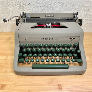 1954 Royal Quiet Deluxe Portable Typewriter with New Black/Red Ribbon, Case and Owner's Manual 
