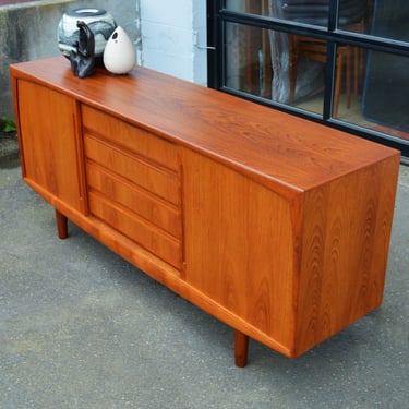 Gorgeous Teak Atomic Sideboard w/ Center Drawers & Conical Legs