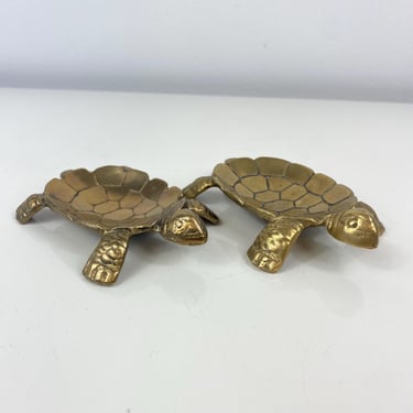 Vintage Brass Turtle Trinket Dish set of 2, Ashtray Soap dish Turtle Shell Aged patina brass Metal Hollywood Regency 1960s 1970s Small Tray 