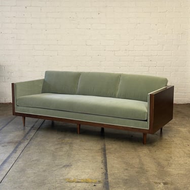 Mid Century Modern Case Sofa 