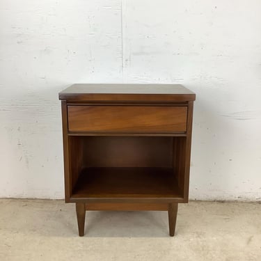 Mid-Century Broyhill Nightstand 