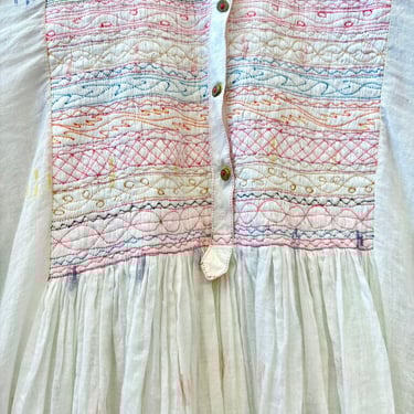 INJIRI EMBROIDERED DRESS SIZE LARGE