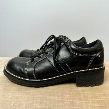 Vtg Y2K chunky black shoes~ white top stitching~ Route66 Vegan lace up shoe~ chunky soles/ sold as-is / size 71/2 women’s 