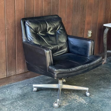 Vintage Edward Wormley Leather Dunbar Tilt Swivel Office Chair Mid-Century 