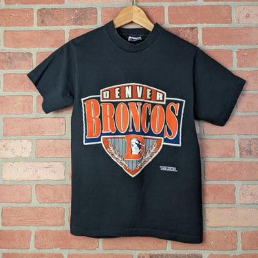 Vintage 90s NFL Denver Broncos Football ORIGINAL Sports Tee - Small 