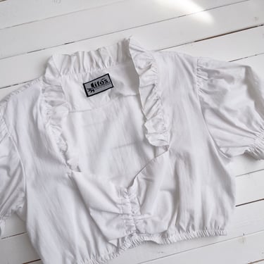 traditional German blouse vintage white cotton ruffled lace collar cropped milkmaid cottagecore blouse 