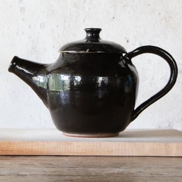 Studio Pottery Teapot, Short and Stout Brownish Black Decorative Stoneware Tea Pot Pitcher 
