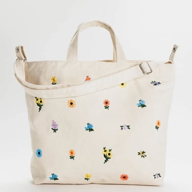 Zip Duck Bag in Embroidered Floral