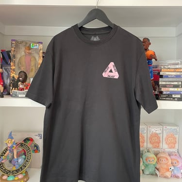 Palace Tri Ferg Pink black tee size XL