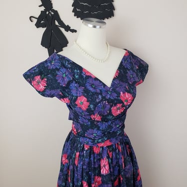 Vintage 1950's Floral Dress / 50s Cotton Wrap Dress S 