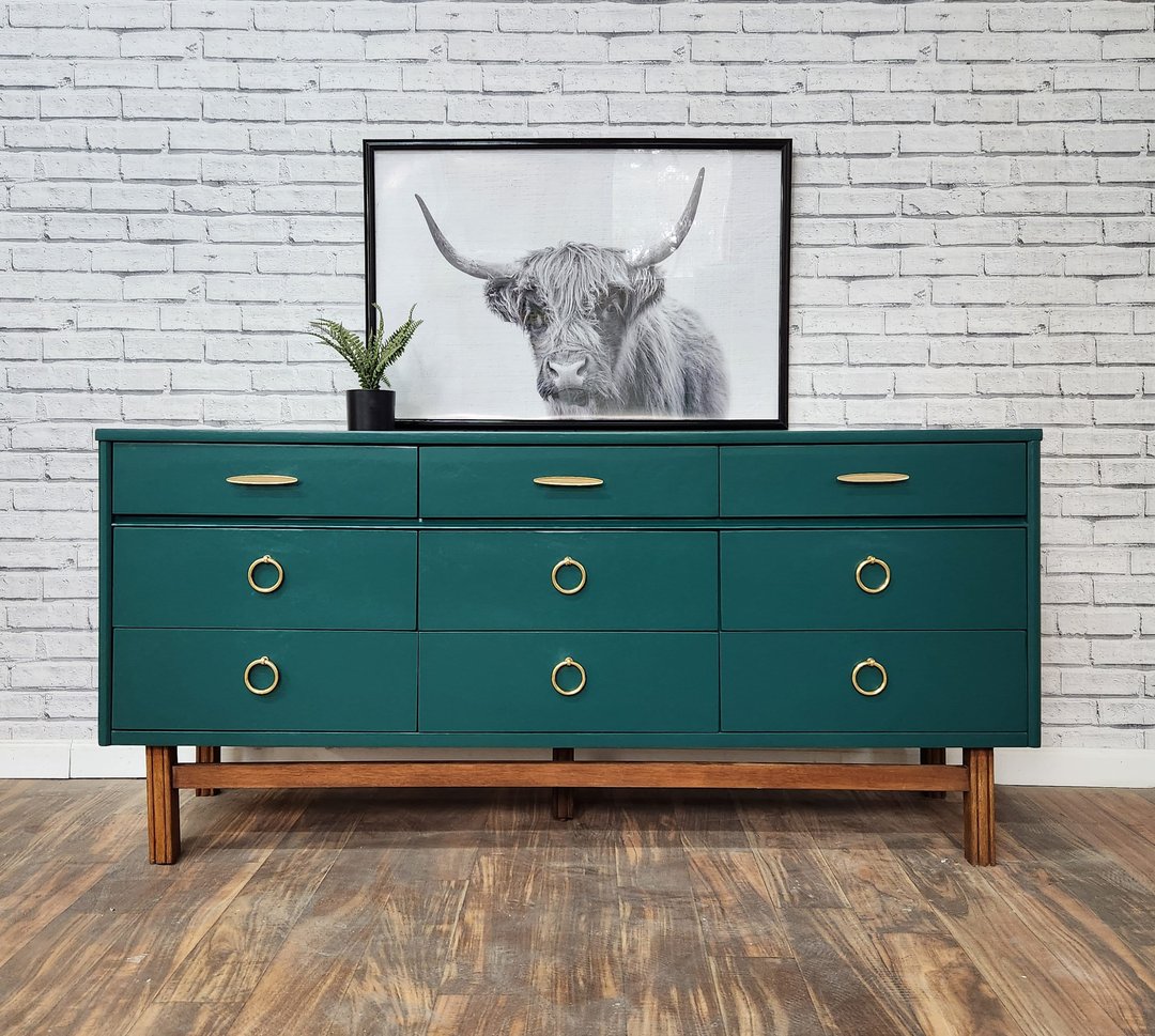 Bespoke Italian Art Design Brass Emerald Green Glass 9-Drawer