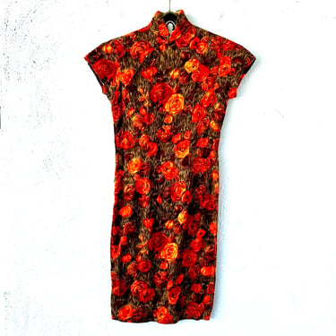 Vintage Cheongsam 60s 70s Bright Floral 1960s 1970s rQipao Dress with Asian Collar 