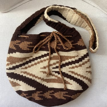 Vintage Colombian Mochila WAYUU BAG / Hand Woven / Cross Body 