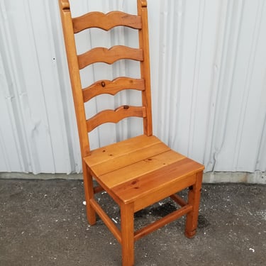 Simple Wood Chair with Lite Finish