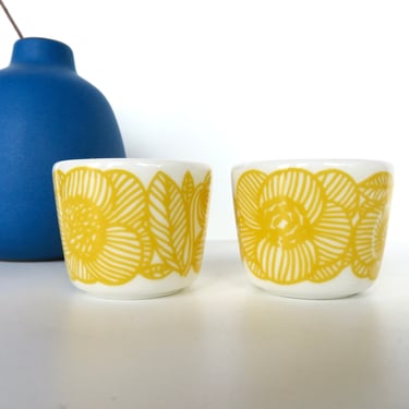 Set Of 2 Vintage Marimekko Porcelain Kurjenpolvi Geranium Egg Cups, Designed by Aino-Maija Metsola 