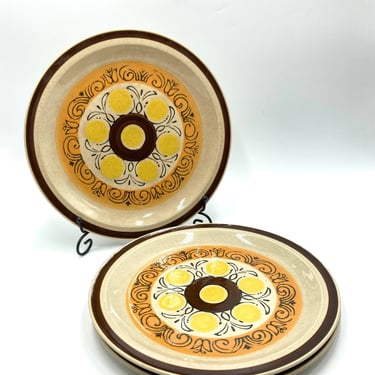 Vista Stoneware Dinner Plates, Hand Decorated, Made in Japan, Set of 3, Brown, Orange, Yellow, Sun, Flower Retro Dinnerware 