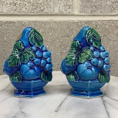 Vintage Salt and Pepper Shakers Retro 1960s Mid Century Modern + Mood Indigo + By Inarco + Set of 2 + Spice Storage + MCM Kitchen + Japan 