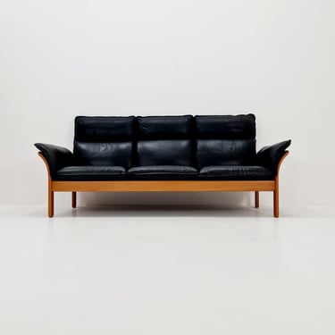 Mid-century German Leather & beech lounge sofa By Dreipunkt Model Scala, 1970s 