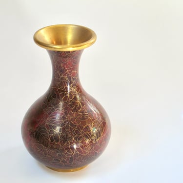 Vintage Cloisonne Vase Gold Rim. Metal Vase with Rich Red Brown color enamel with gold fine line detail design. Cloisonné vase. Asian China. 